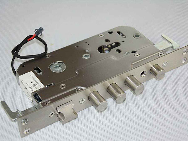 白山24小时上门开锁公司