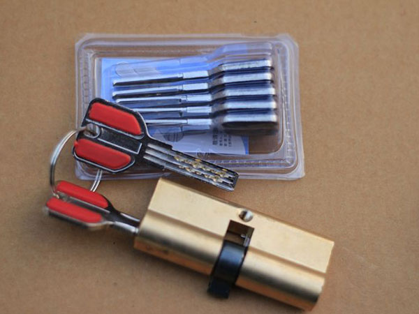 白山24小时上门开锁公司